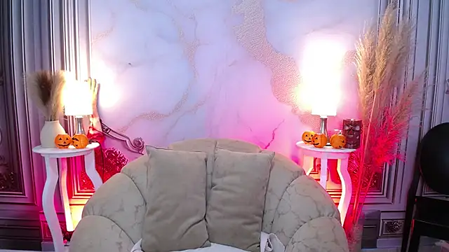 MilkyLally online show from 10.28.25