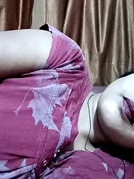 Snapshot of spicysuhana chatting on 06.21.26 spicysuhana online show from 06.21.26