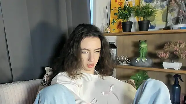 DeneenTurja online show from 10.08.25