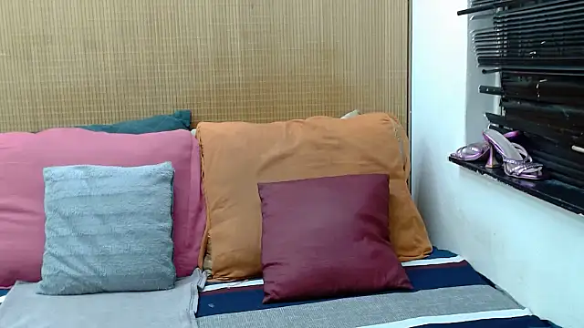 EXOTICBABEXX online show from 10.22.25