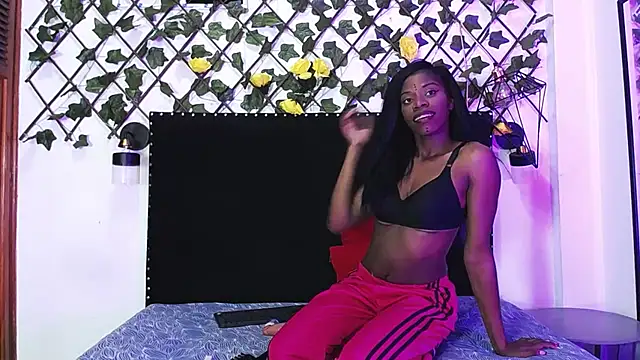 vzoeycooper online show from 10.25.25