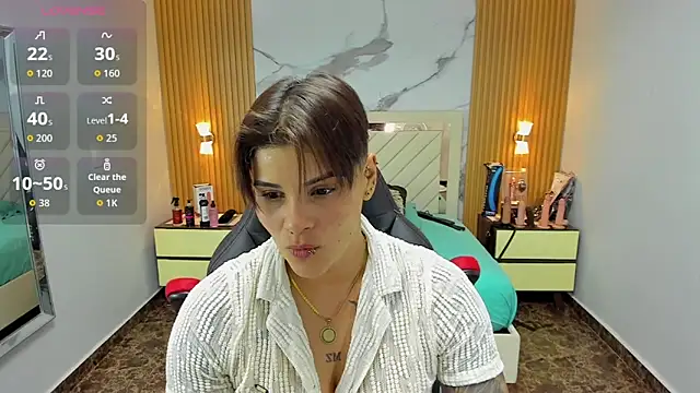 Snapshot of KAROLLJONES1 chatting on 10.25.25 KAROLLJONES1 online show from 10.25.25