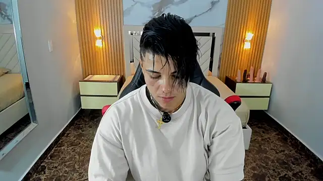KAROLLJONES1 online show from 06.19.26