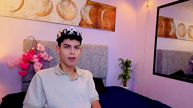 Room 69x online show from 09.22.25