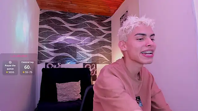 Room 69x online show from 01.07.26