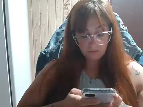 Snapshot of witchkiki chatting on 10.11.25 witchkiki online show from 10.11.25