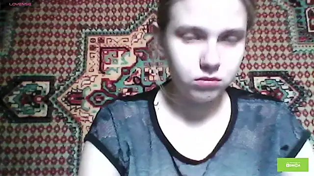 Snapshot of venus_in_flames chatting on 09.12.25 venus in flames online show from 09.12.25