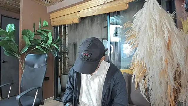 AlanCutee online show from 11.22.25