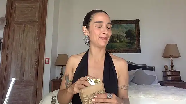 venuslibre online show from 10.04.25