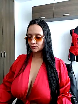 Esmeralda333 online show from 10.19.25