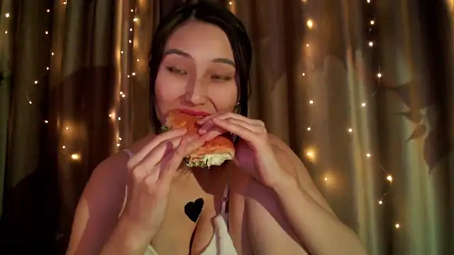 Ray Ayanami online show from 09.25.25