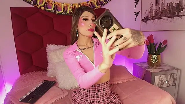 Alaia Snow online show from 10.12.25