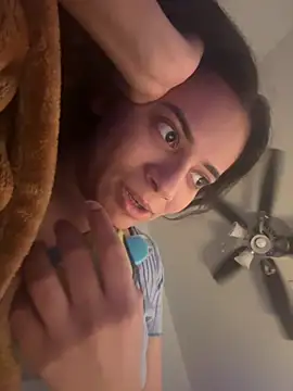 Snapshot of vixxnovalee chatting on 11.24.25 vixxnovalee online show from 11.24.25