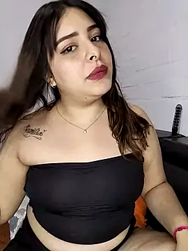 Nahomy cm online show from 09.18.25