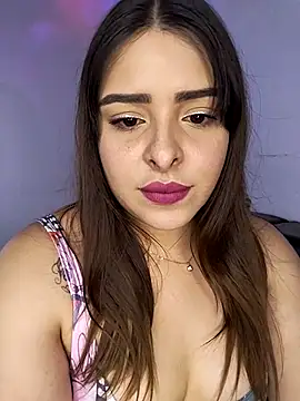 Nahomy cm online show from 10.09.25