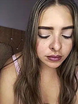 Nahomy cm online show from 03.05.26