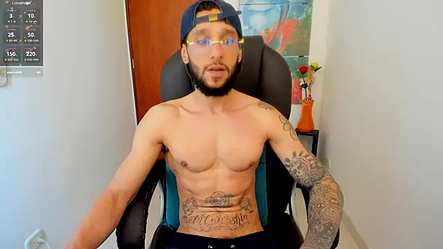 Cristhian teylor  online show from 10.04.25