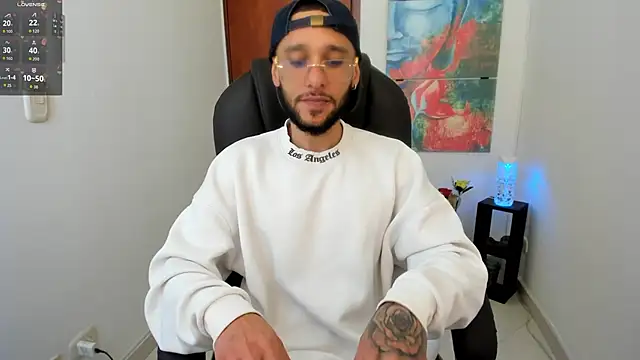 Cristhian teylor  online show from 11.02.25