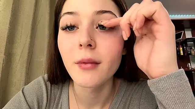 Adel strongwoman online show from 01.18.26