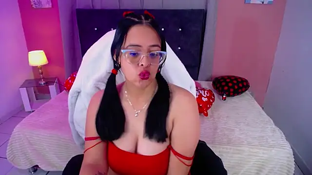 Sofia leving online show from 09.24.25