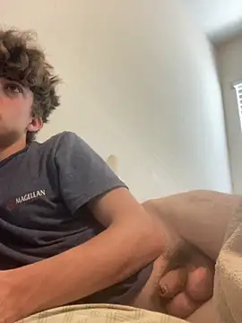 Snapshot of lil_dick_wonder chatting on 10.14.25 lil dick wonder online show from 10.14.25