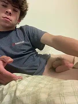 Snapshot of lil_dick_wonder chatting on 10.18.25 lil dick wonder online show from 10.18.25