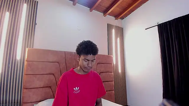 Snapshot of FYKMOR_1 chatting on 09.11.25 FYKMOR 1 online show from 09.11.25