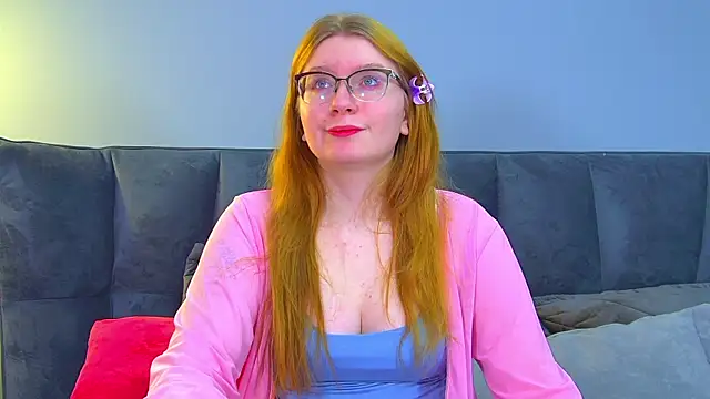 Snapshot of AliceAllisons chatting on 02.06.26 AliceAllisons online show from 02.06.26