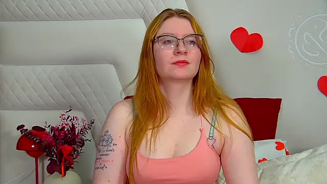 Snapshot of AliceAllisons chatting on 02.11.26 AliceAllisons online show from 02.11.26