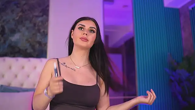 KendraMoon online show from 09.18.25