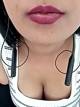 Queen Kushi4 online show from 02.15.26