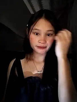 Snapshot of saronla_03 chatting on 10.01.25 saronla 03 online show from 10.01.25