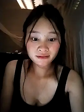 Snapshot of saronla_03 chatting on 10.05.25 saronla 03 online show from 10.05.25