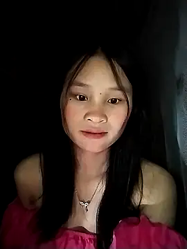 Snapshot of saronla_03 chatting on 10.07.25 saronla 03 online show from 10.07.25