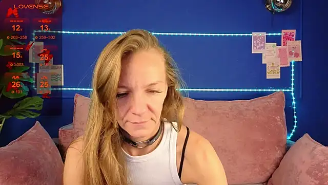 Jesica mooon online show from 09.25.25