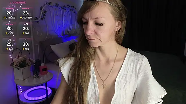 Jesica mooon online show from 11.17.25