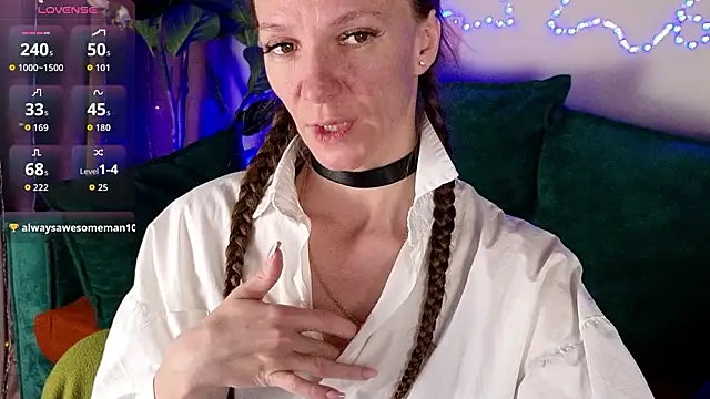 Snapshot of Jesica_mooon chatting on 02.14.26 Jesica mooon online show from 02.14.26