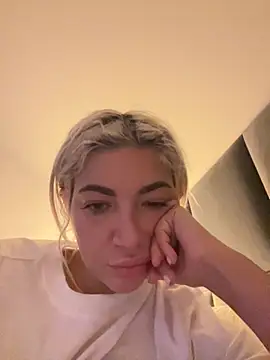 ElsaSinn online show from 10.05.25