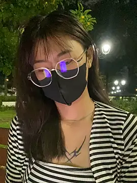 Snapshot of __BabyShowPublic__ chatting on 10.23.25   BabyShowPublic   online show from 10.23.25