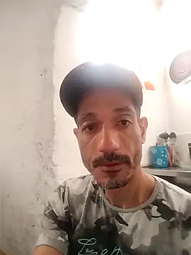 Snapshot of heisenbergcorleone2 chatting on 11.01.25 heisenbergcorleone2 online show from 11.01.25