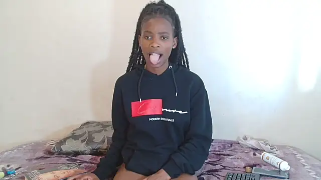 DarkChocox01 online show from 09.18.25