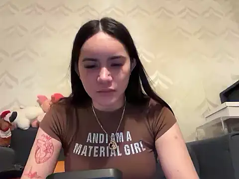 Yhanbeaufort18 online show from 10.12.25