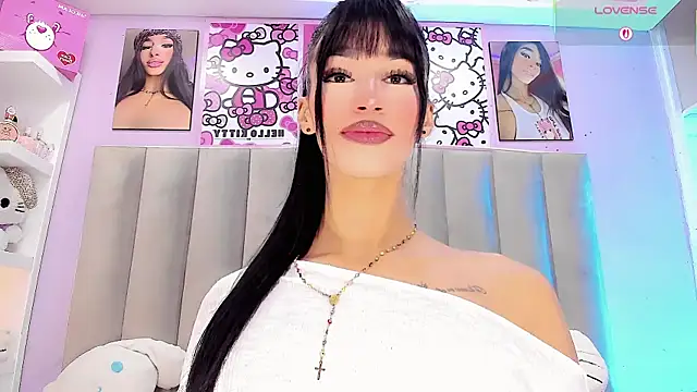 Ariana Keyss online show from 10.17.25