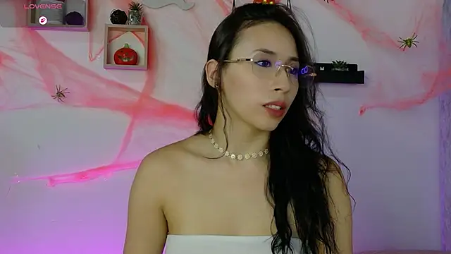 manumontoya  online show from 10.24.25