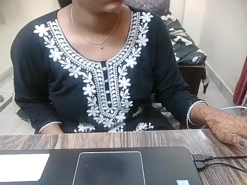 lusty kaira online show from 07.04.26