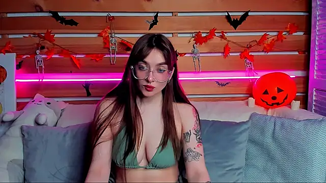 Emily Tylerr online show from 11.05.25