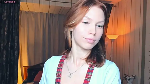 KyraConze online show from 09.17.25