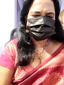 mallu-lover online show from 10.14.25