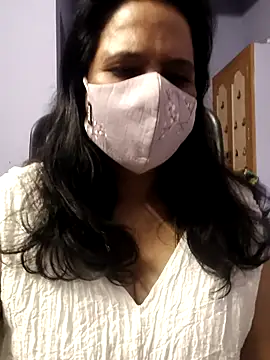 mallu-lover online show from 11.19.25