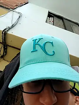 Snapshot of NoahLux chatting on 10.26.25 NoahLux online show from 10.26.25